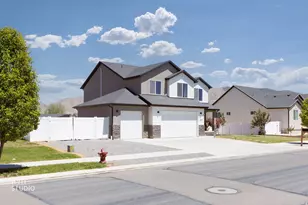 3972 N Wood Rd, Eagle Mountain, UT 84005 - Photo 2