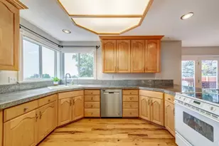 1273 E Grayson Ct, Sandy, UT 84094 - Photo 6