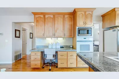 1273 E Grayson Ct, Sandy, UT 84094 - Photo 10