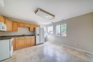 1273 E Grayson Ct, Sandy, UT 84094 - Photo 22