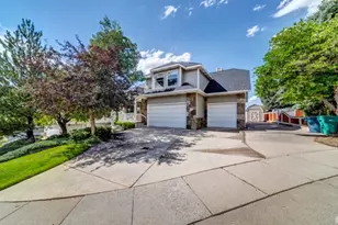 1273 E Grayson Ct, Sandy, UT 84094 - Photo 2