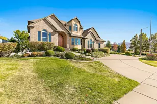 1168 Hanline Cir, Kaysville, UT 84037 - Photo 2