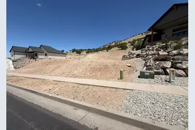 1490 N Knoll St #7, Cedar City, UT 84721 - Photo 4