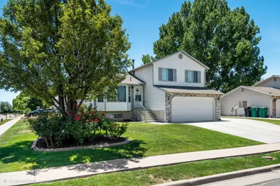 3307 W 4975 S, Roy, UT 84067 - Photo 2