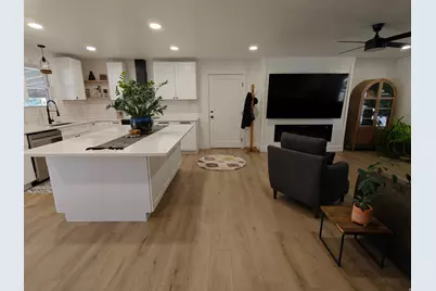 17 E Monticello Dr, Kaysville, UT 84037 - Photo 2
