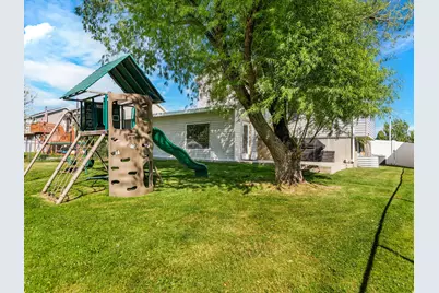 5495 Midland Dr, Roy, UT 84067 - Photo 30