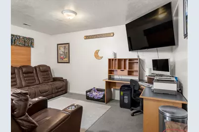 5495 Midland Dr, Roy, UT 84067 - Photo 12