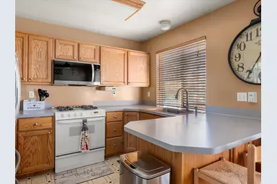 5495 Midland Dr, Roy, UT 84067 - Photo 8