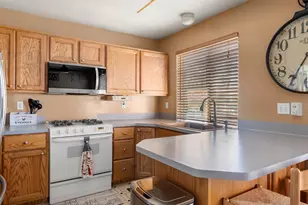 5495 Midland Dr, Roy, UT 84067 - Photo 8