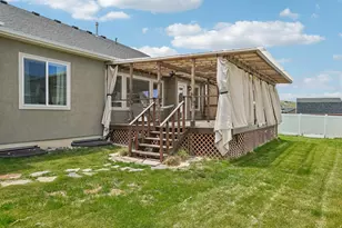 1168 E Cyn Dr, South Weber, UT 84405 - Photo 38