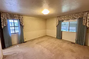 2369 N 2600 E, Layton, UT 84040 - Photo 14