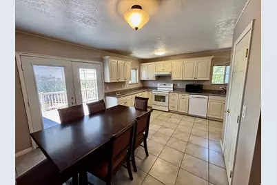 2369 N 2600 E, Layton, UT 84040 - Photo 8