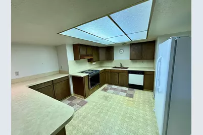 2369 N 2600 E, Layton, UT 84040 - Photo 28