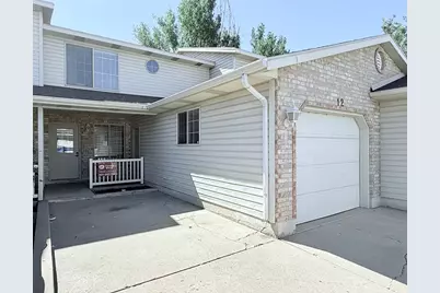 438 Rosewood Ln #12, Layton, UT 84041 - Photo 2