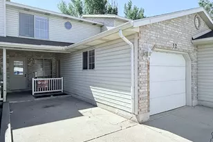 438 Rosewood Ln, Layton, UT 84041 - Photo 2
