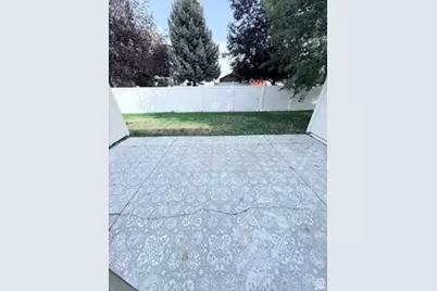 438 Rosewood Ln #12, Layton, UT 84041 - Photo 16