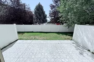 438 Rosewood Ln, Layton, UT 84041 - Photo 12