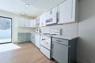 438 Rosewood Ln, Layton, UT 84041 - Photo 8