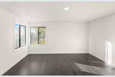 1350 W 300 N #14, Clearfield, UT 84015 - Photo 18