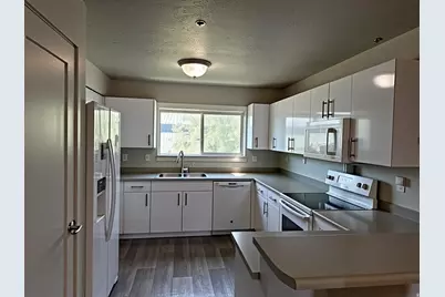 1700 S Sandhill, Orem, UT 84058 - Photo 2