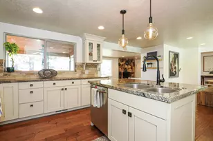 2425 E Cinnabar Ln, Cottonwood Heights, UT 84121 - Photo 22