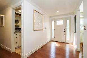 2425 E Cinnabar Ln, Cottonwood Heights, UT 84121 - Photo 2