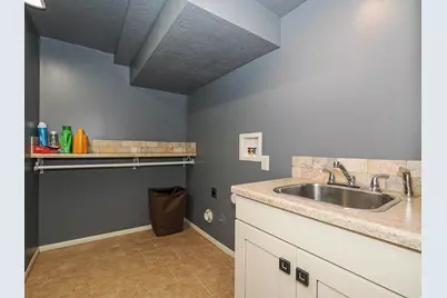 2425 E Cinnabar Ln, Cottonwood Heights, UT 84121 - Photo 38