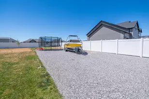 3561 S Green Farm Way, West Haven, UT 84401 - Photo 32