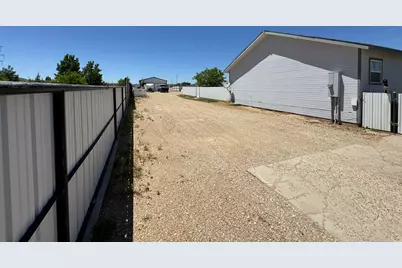 2776 S 2575 W, Roosevelt, UT 84066 - Photo 2