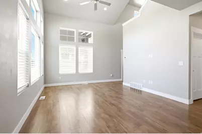 5378 W Autumn Night Ln S, Herriman, UT 84096 - Photo 4