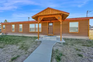 468 N Duck Springs Dr, Moroni, UT 84646 - Photo 2