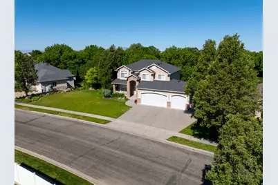 1366 Fox Pointe Dr, Kaysville, UT 84037 - Photo 42