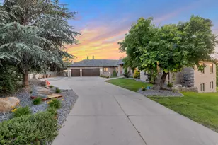 12244 S 2000 E, Draper, UT 84020 - Photo 8