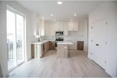 585 N 410 E Lot #21 E, Salem, UT 84653 - Photo 4