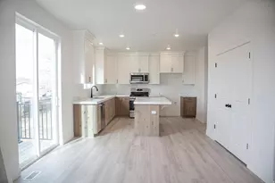 585 N 410 E Lot #21 E, Salem, UT 84653 - Photo 4