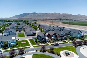 43 E Legacy Pkwy N, Saratoga Springs, UT 84045 - Photo 34