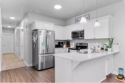 4652 W Proximo Dr S #J204, Riverton, UT 84096 - Photo 2