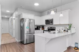 4652 W Proximo Dr S, Riverton, UT 84096 - Photo 2