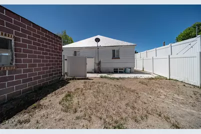225 E 800 N, Price, UT 84501 - Photo 30