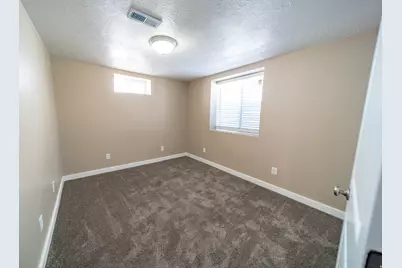 225 E 800 N, Price, UT 84501 - Photo 16