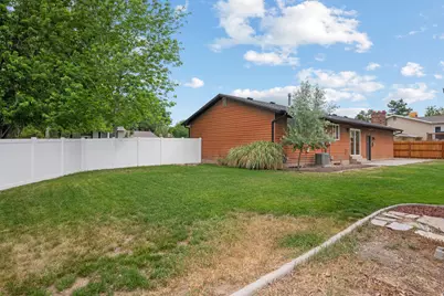 812 Stormy Creek Rd, Sandy, UT 84094 - Photo 6