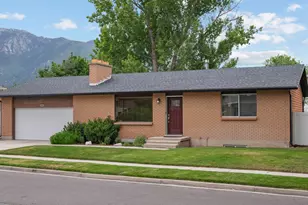 812 Stormy Creek Rd, Sandy, UT 84094 - Photo 2