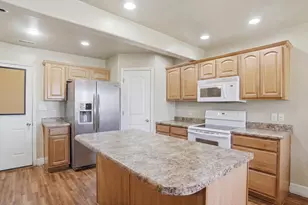 1279 N Cattail Dr, Spanish Fork, UT 84660 - Photo 8