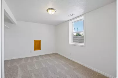 13235 S 2120 W, Riverton, UT 84065 - Photo 30