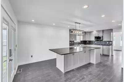 4676 Peak Dr, West Jordan, UT 84088 - Photo 10