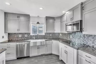 4676 Peak Dr, West Jordan, UT 84088 - Photo 12