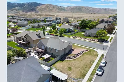 2394 S Palomino Dr, Saratoga Springs, UT 84045 - Photo 50