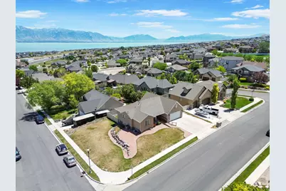2394 S Palomino Dr, Saratoga Springs, UT 84045 - Photo 48