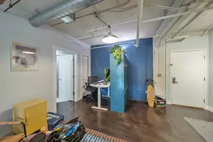328 W 200 S, Salt Lake City, UT 84101 - Photo 2