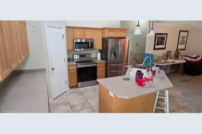 3383 S Meadow Breeze Way W, West Valley, UT 84128 - Photo 12
